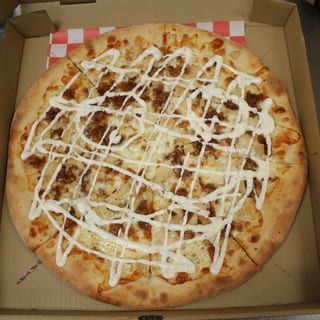 Chicken Bacon Ranch Pizza,^